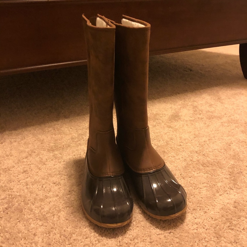 London Fog snow boots